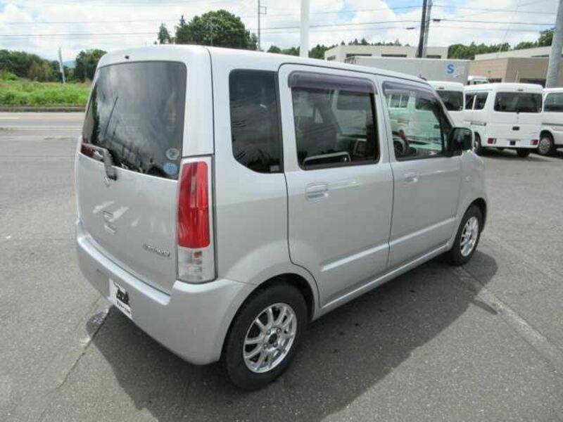 WAGON R