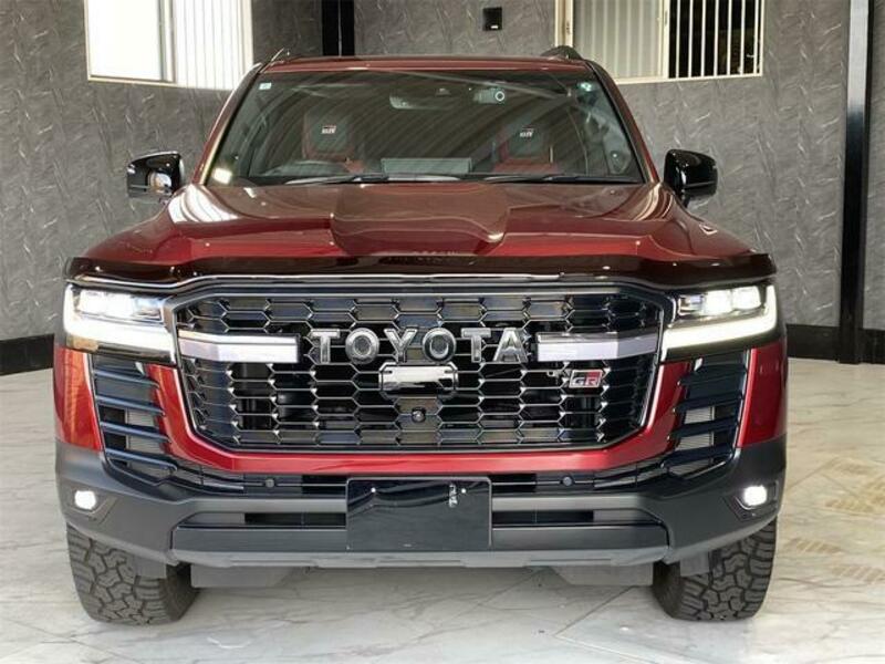 LAND CRUISER