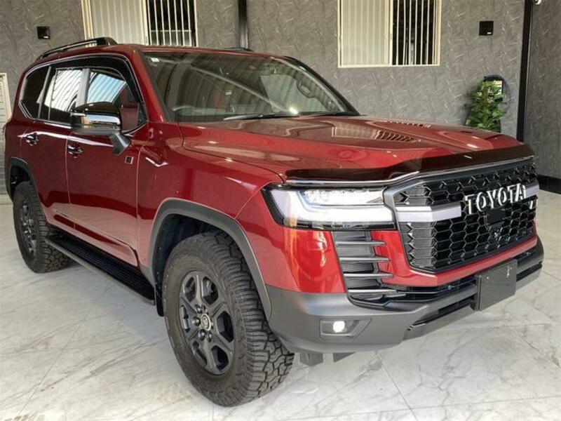 LAND CRUISER