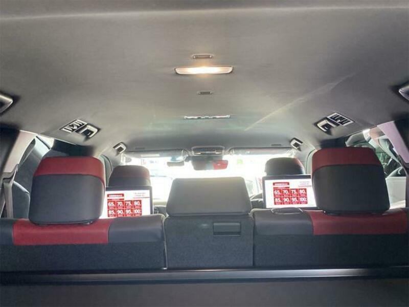 LAND CRUISER