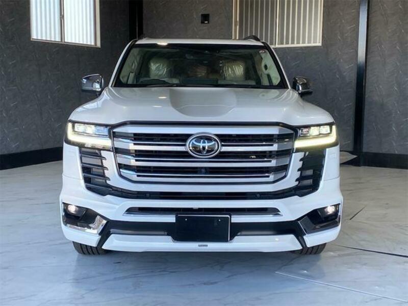 LAND CRUISER