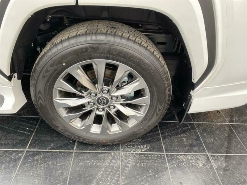 LAND CRUISER
