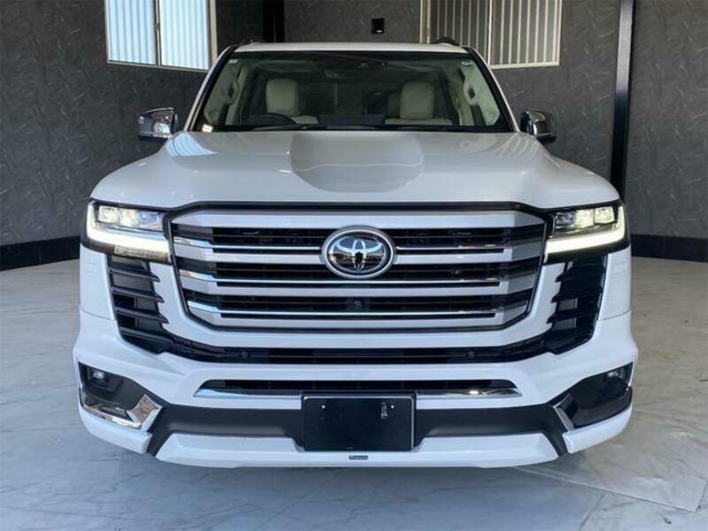 LAND CRUISER