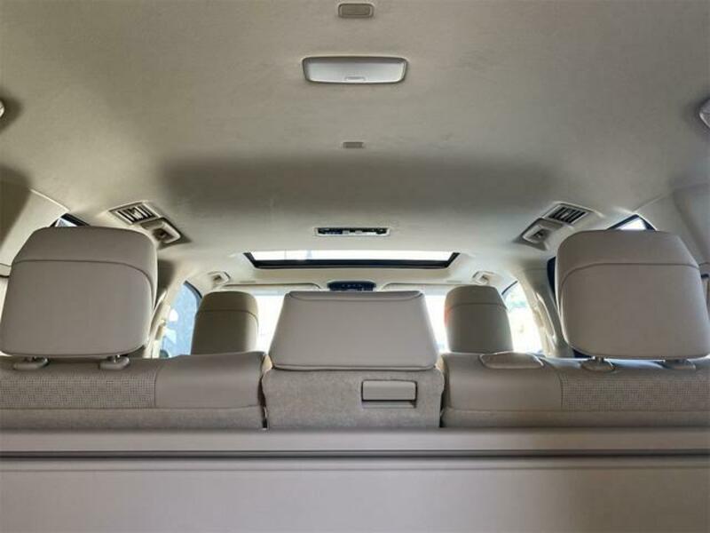 LAND CRUISER