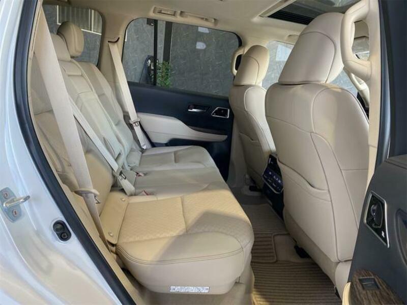 LAND CRUISER