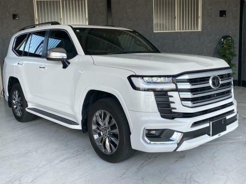 LAND CRUISER