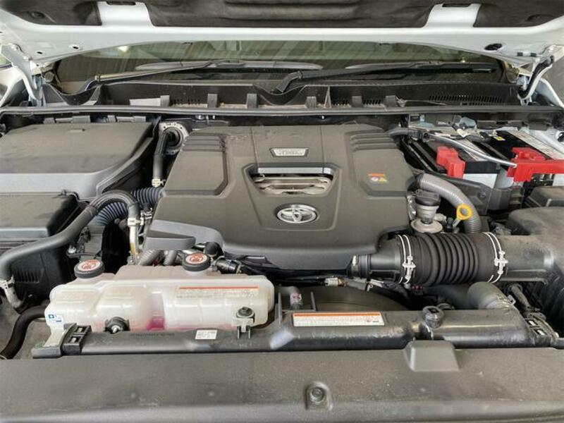 LAND CRUISER