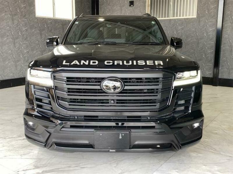 LAND CRUISER