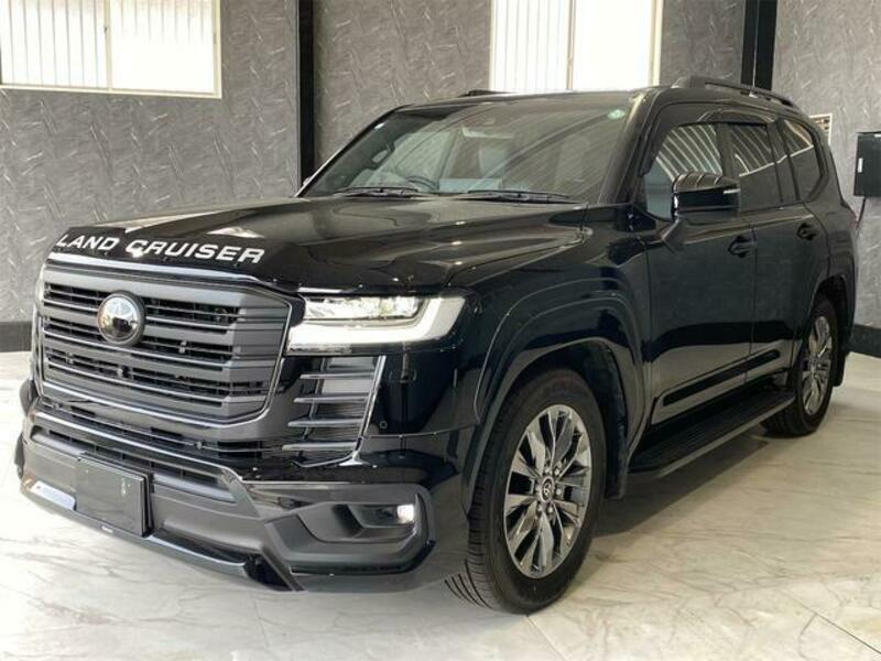 LAND CRUISER