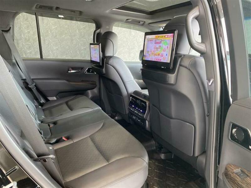 LAND CRUISER