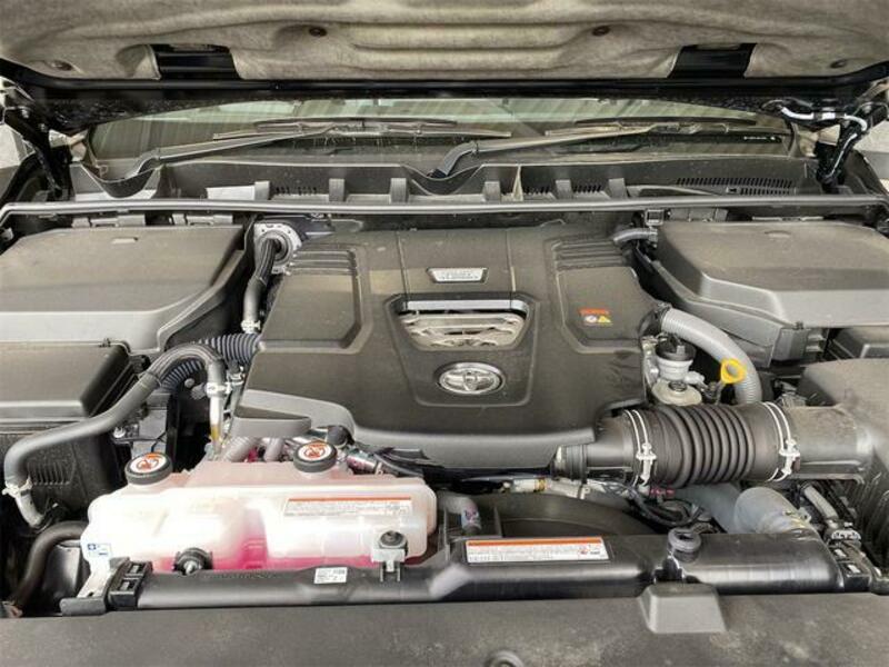 LAND CRUISER