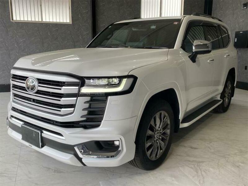 LAND CRUISER