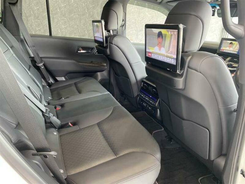 LAND CRUISER