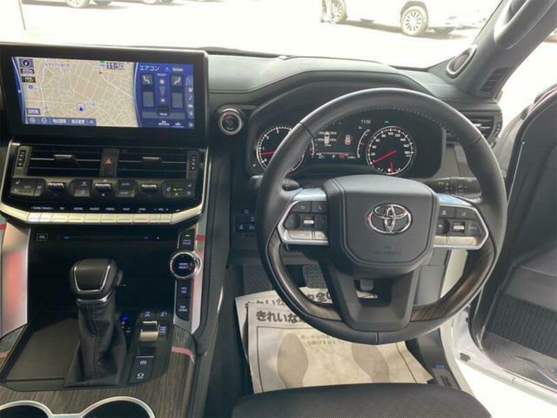 LAND CRUISER