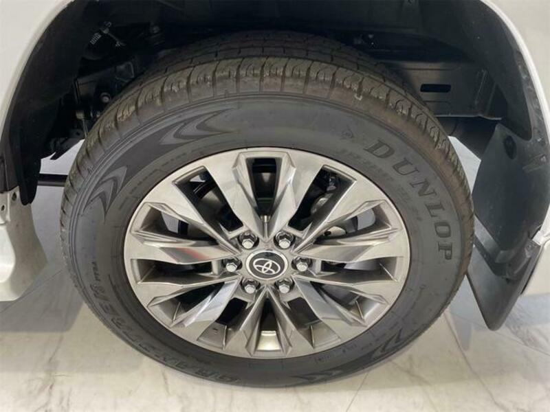 LAND CRUISER