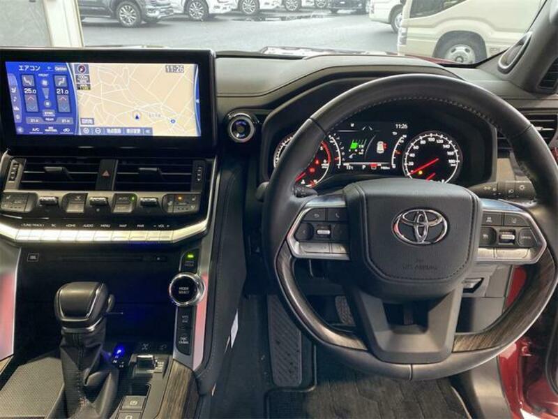 LAND CRUISER