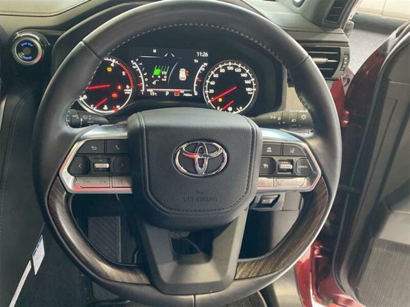LAND CRUISER