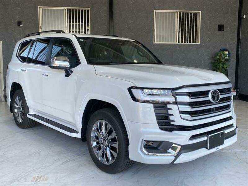 LAND CRUISER