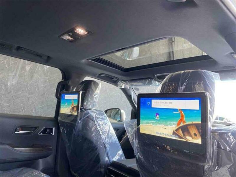 LAND CRUISER