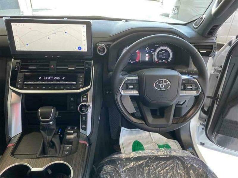 LAND CRUISER