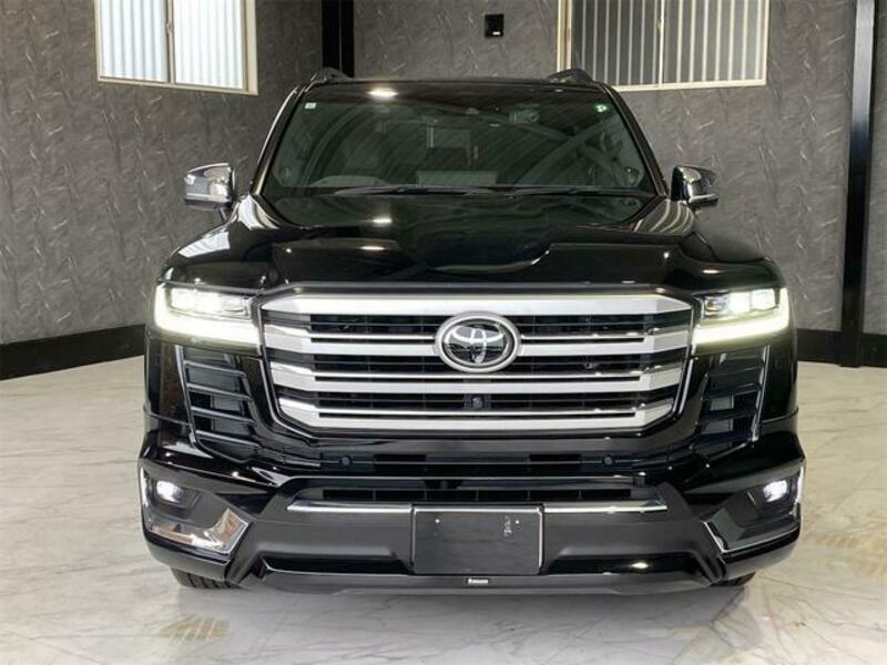 LAND CRUISER