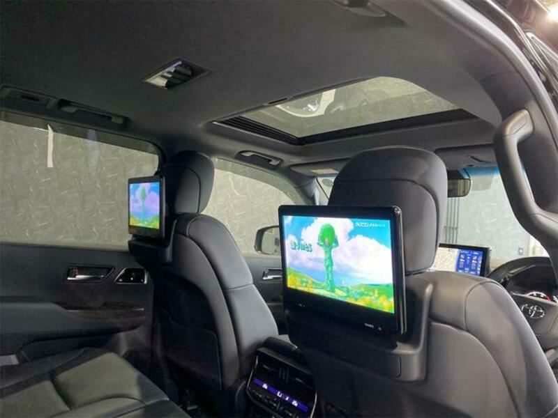 LAND CRUISER