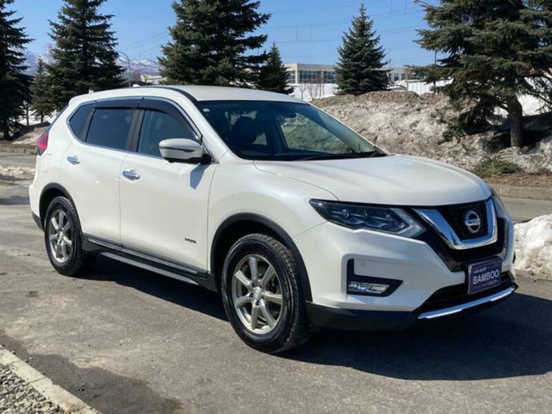 X-TRAIL