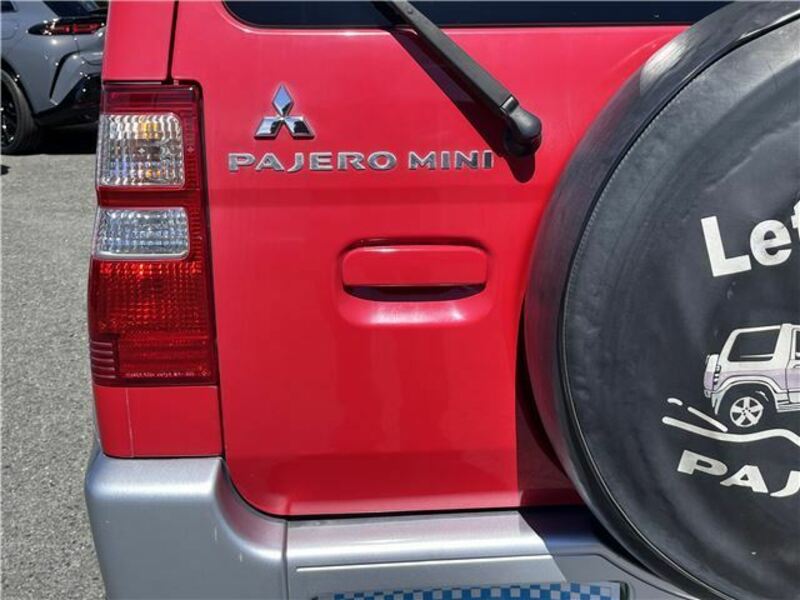 PAJERO MINI