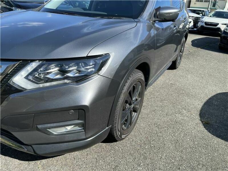 X-TRAIL