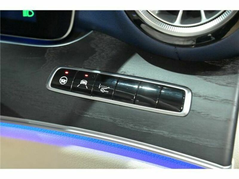 E-CLASS