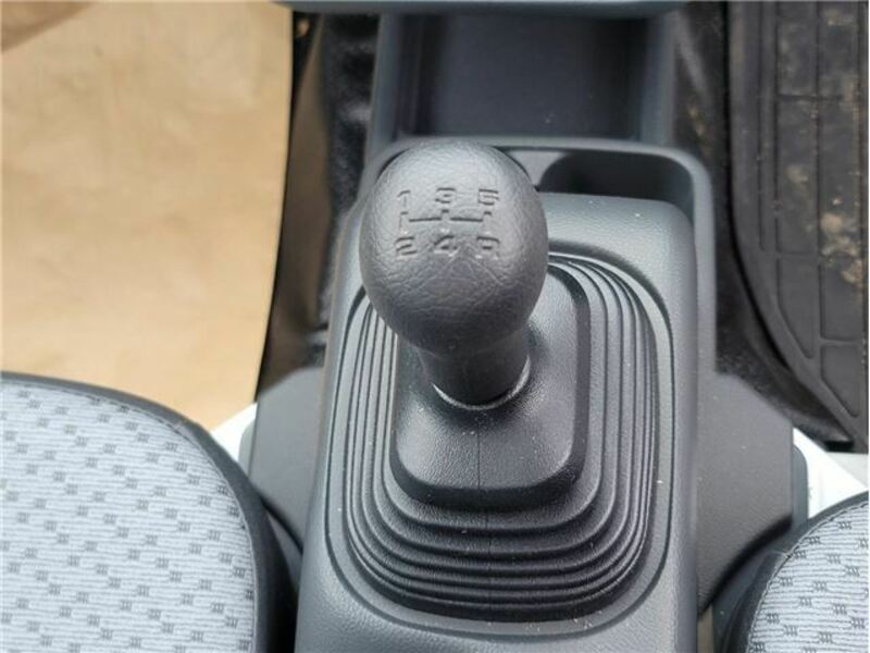 CLIPPER TRUCK