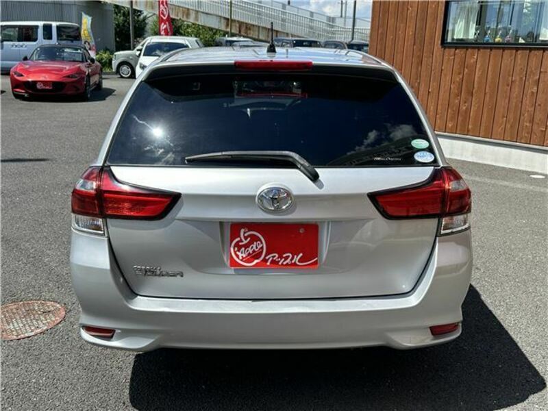 COROLLA FIELDER