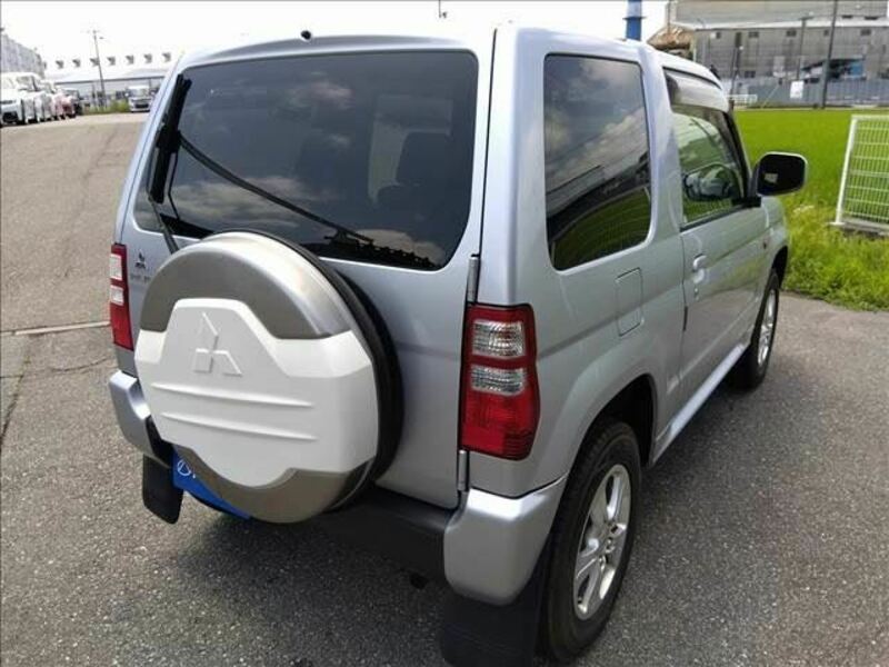 PAJERO MINI