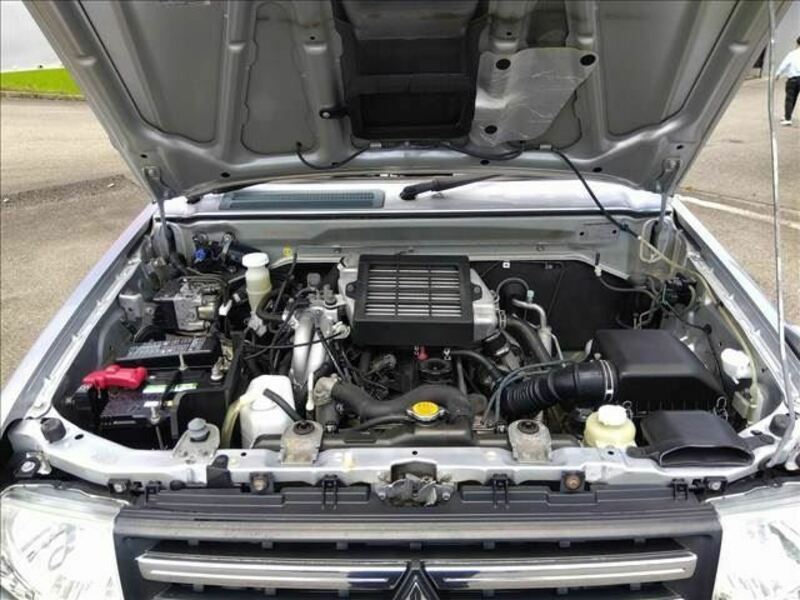 PAJERO MINI
