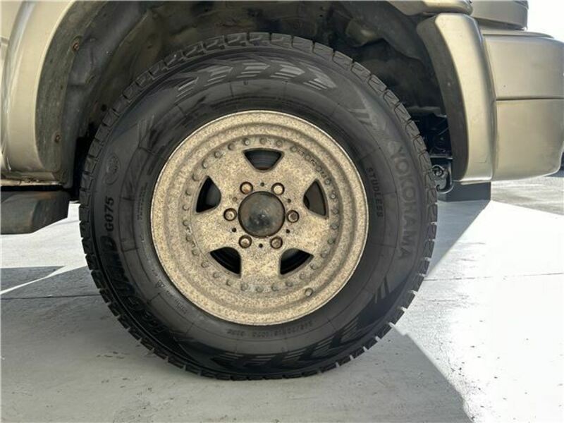 HILUX SURF