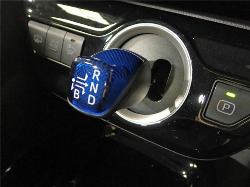 PRIUS PHV