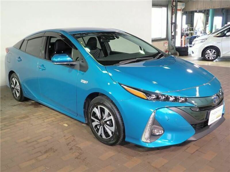 PRIUS PHV