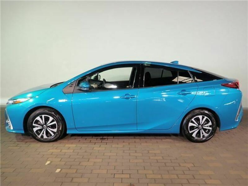 PRIUS PHV