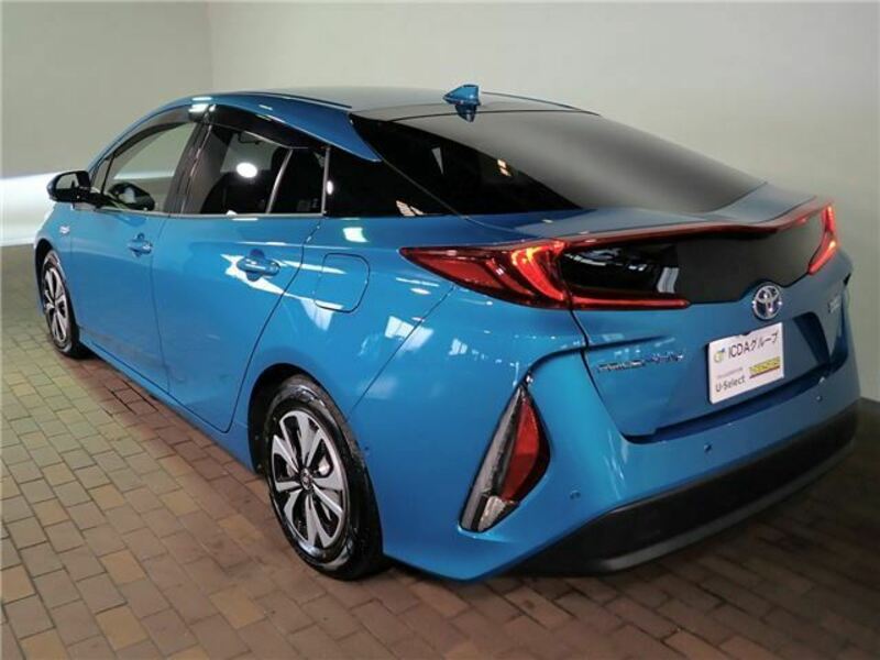 PRIUS PHV