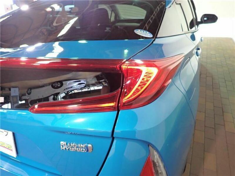PRIUS PHV