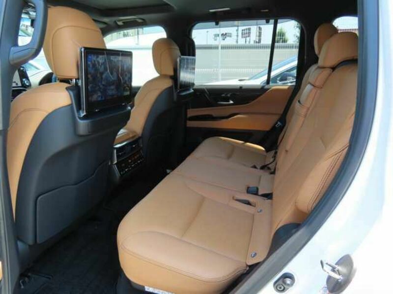 LX