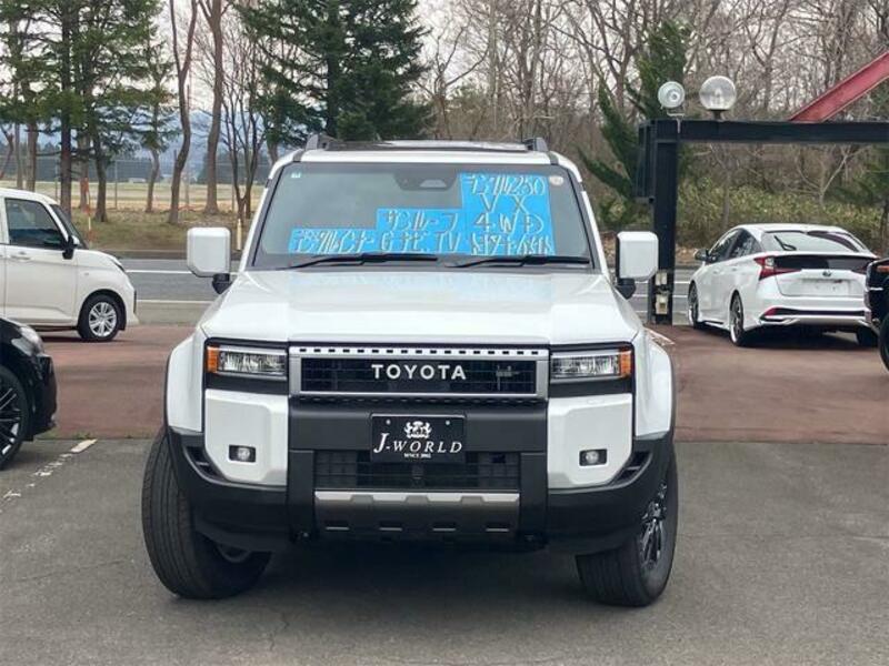 LAND CRUISER 250