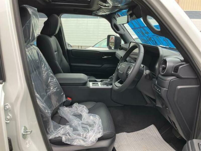 LAND CRUISER 250