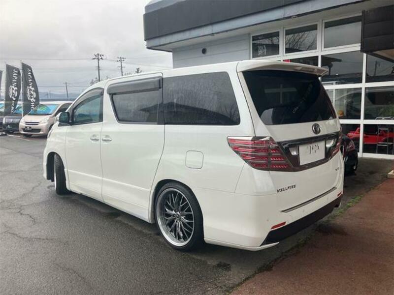 VELLFIRE