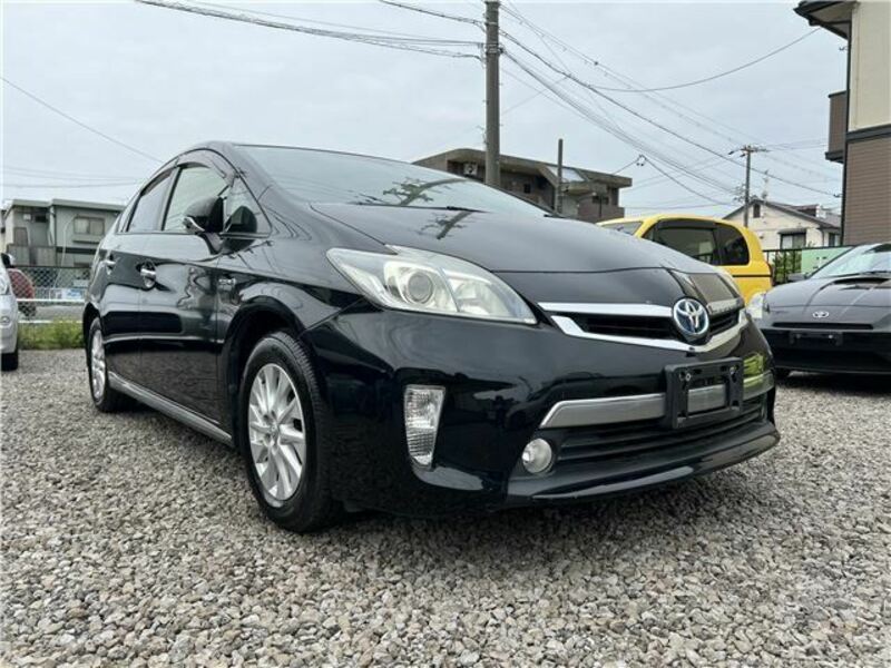 TOYOTA PRIUS PHV