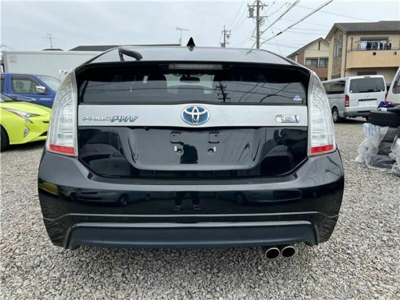 PRIUS PHV
