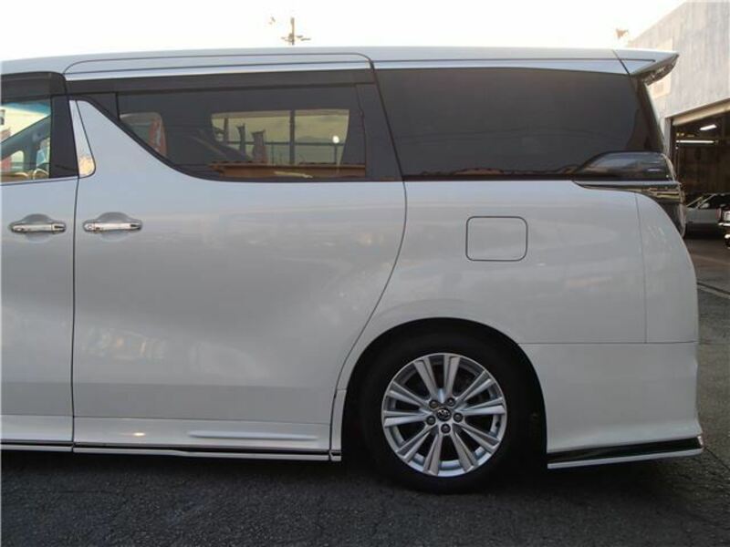 VELLFIRE