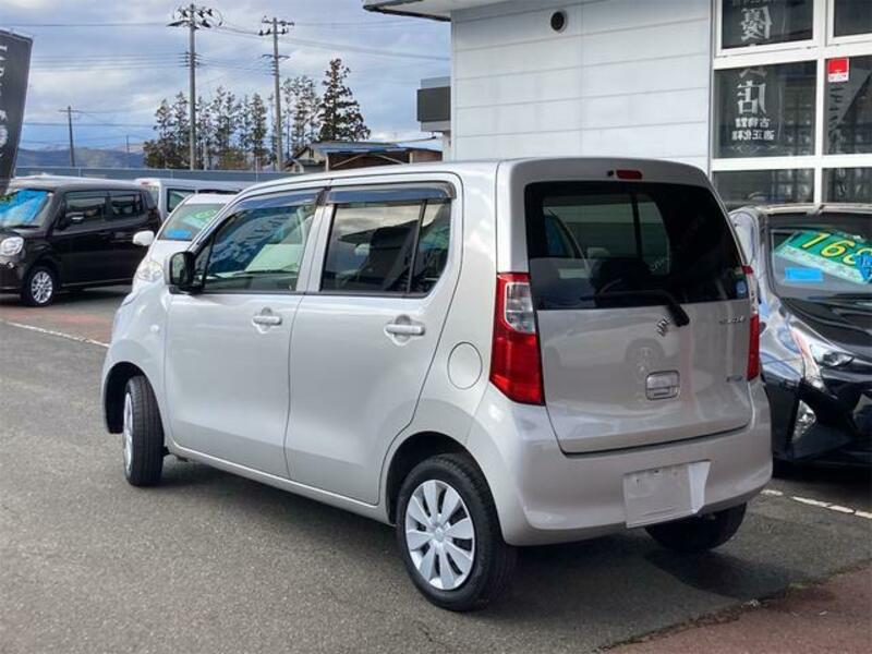 WAGON R