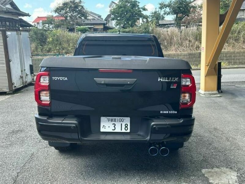 HILUX
