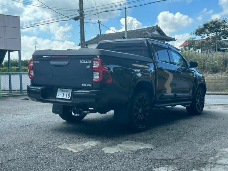 HILUX